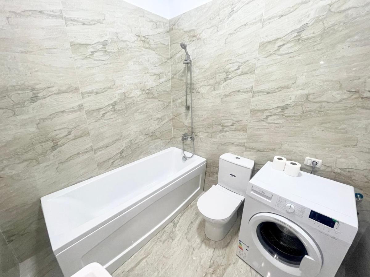 Adress P4 Apartment *