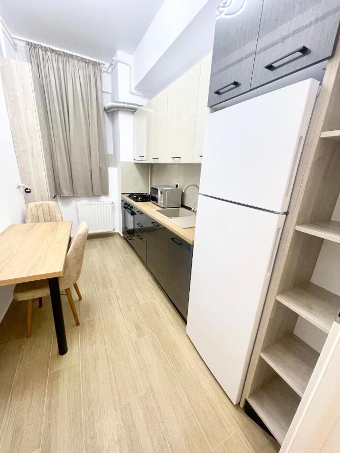 Adress P4 Bucarest